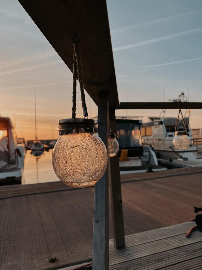 Cozy Floating House With Sauna Botel Tallinn